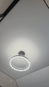 Натяжной потолок теневой в Солигорске